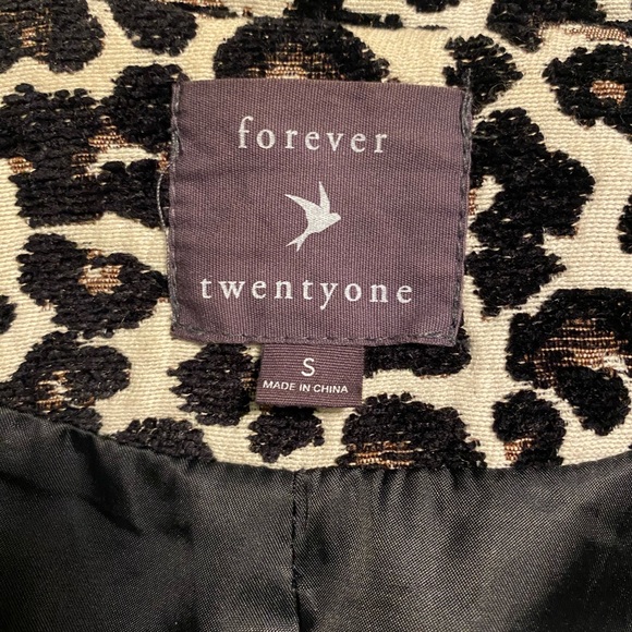 Forever 21 jacket - Picture 3 of 6
